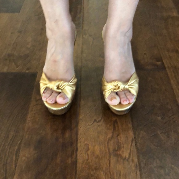 BCBG Platforms, comfortable and light! Leather. - Picture 7 of 8